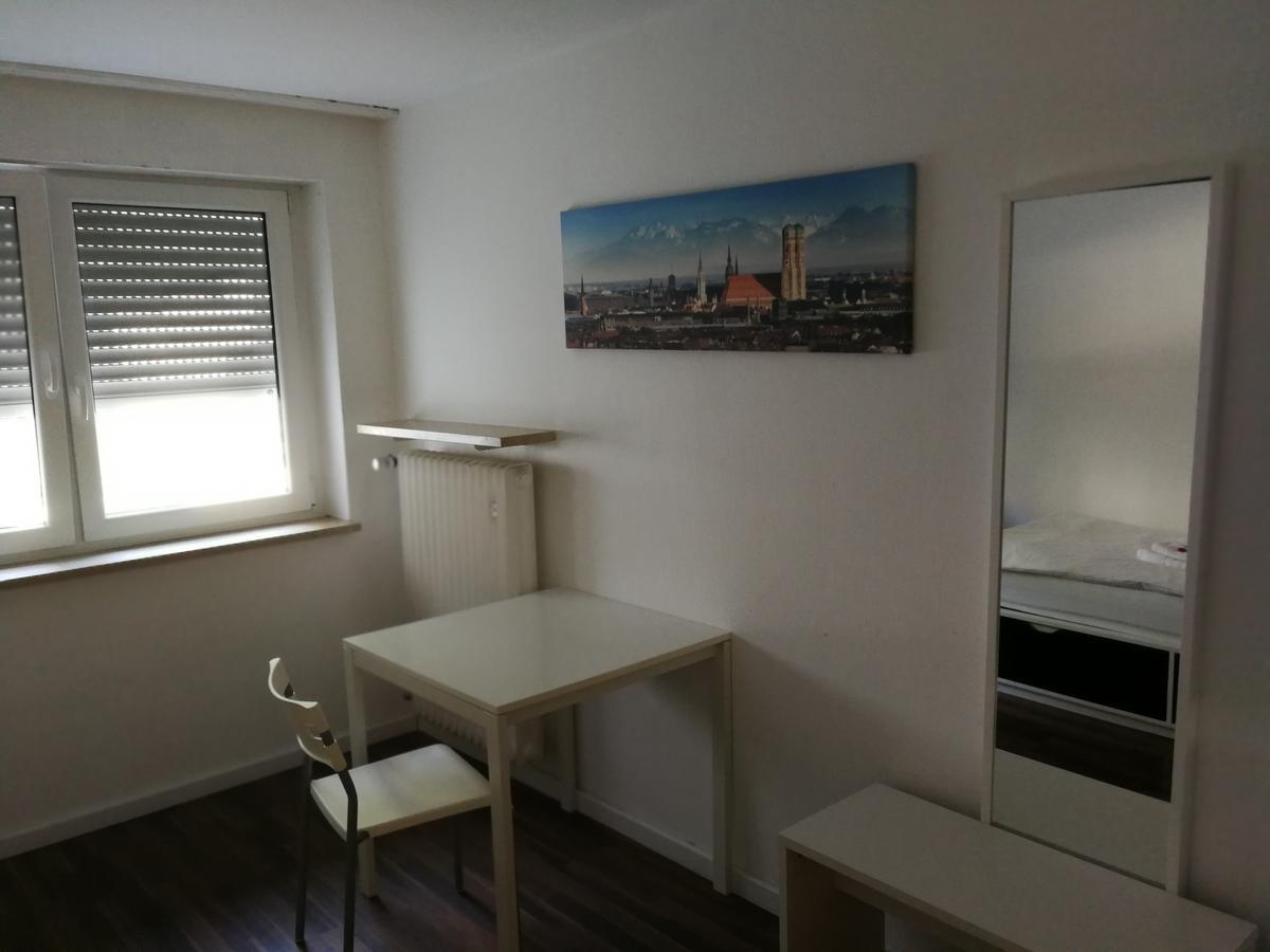 Boardinghouse Munchen-Laim Hotel Buitenkant foto