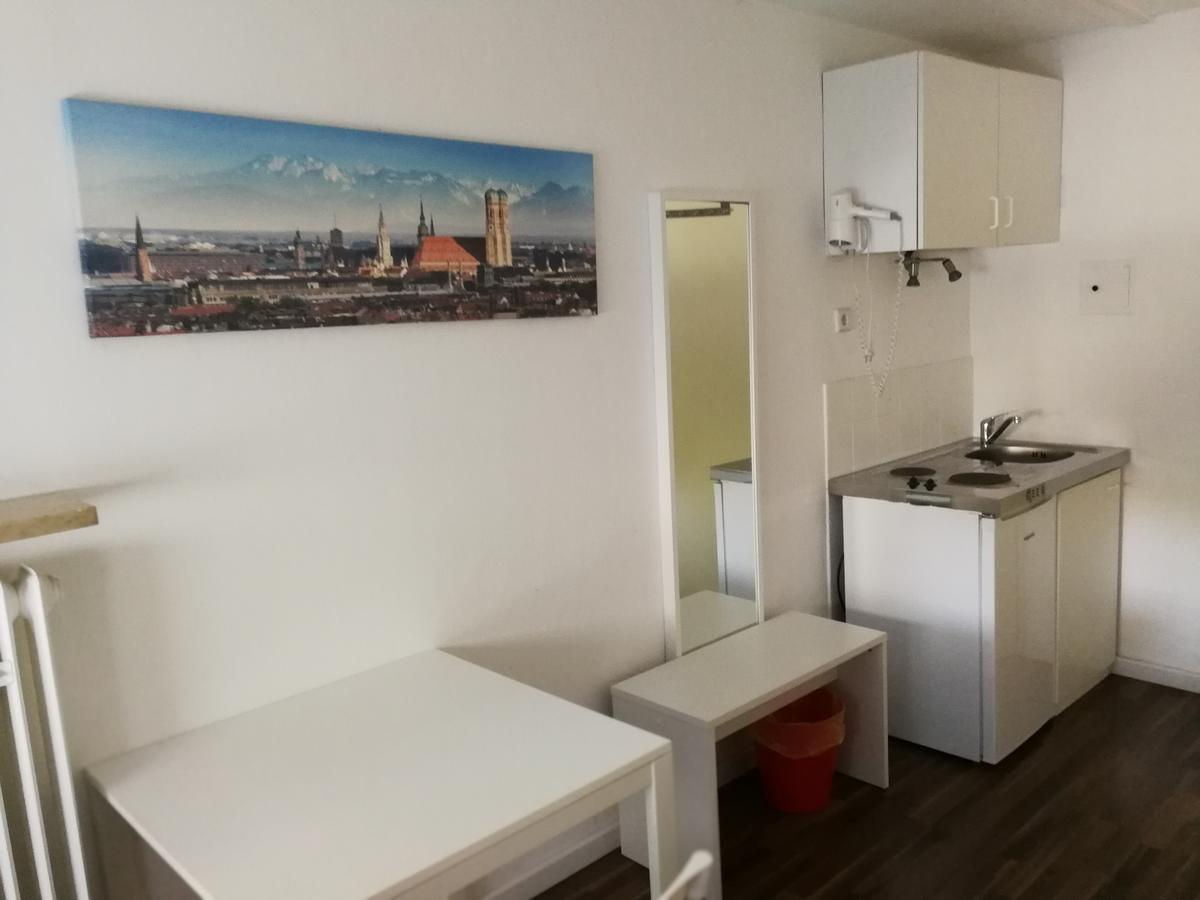 Boardinghouse Munchen-Laim Hotel Buitenkant foto