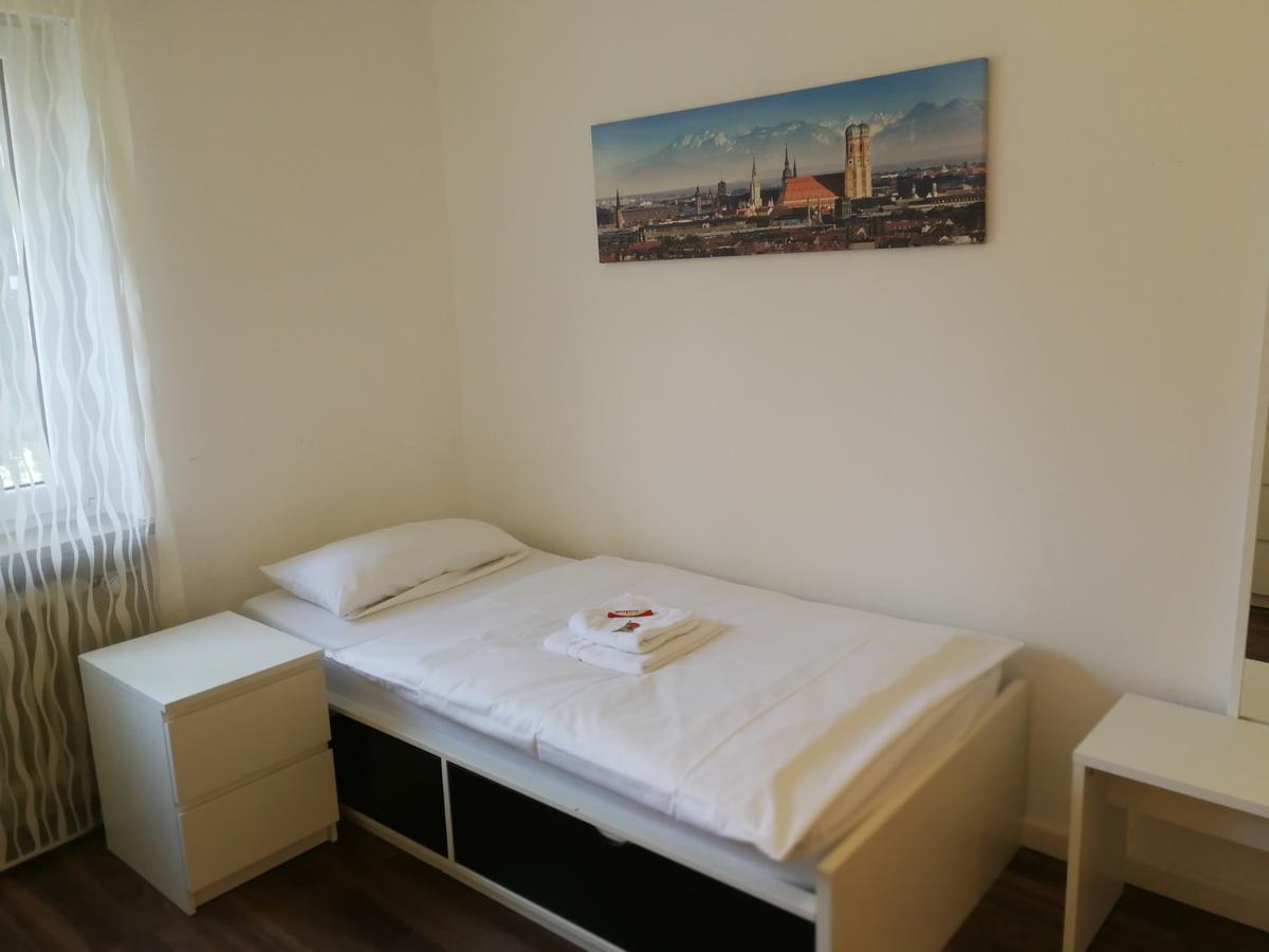 Boardinghouse Munchen-Laim Hotel Buitenkant foto